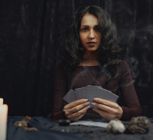 How to Connect with Your Spirit Guides Through Oracle Cards