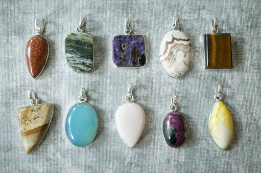 Tumbled Stones Meaning and Uses