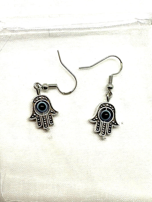 Earring: Hamsa